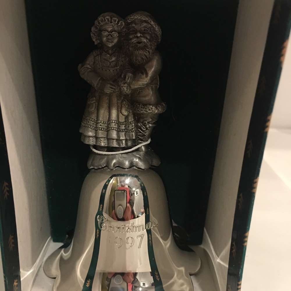 1997 Christmas Bell pewter top